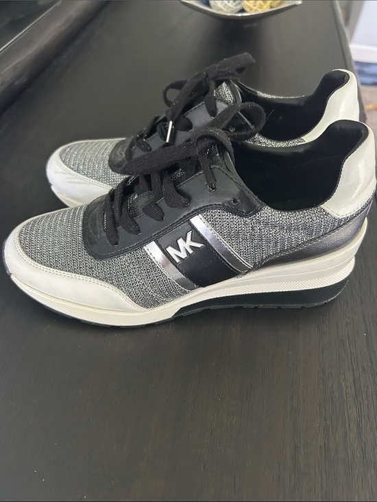 Michael Kors Shoes - Michael Kors Womens Black & Silver Knit Lace-Up Sneakers with White Trim
